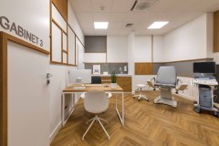 2022.12.11-42800-gabinet-3-light